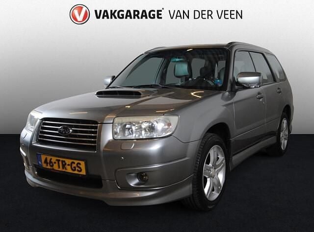 Grijs Gebruikt 2007 Subaru Forester SUV | € 10.945 (Eerlijke prijs) - Afbeelding 1/4