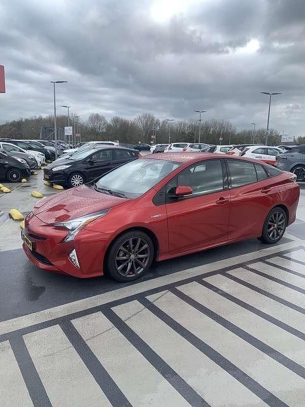 Gebruikt 2018 Toyota Prius Edition Sedan | € 16.500 - Afbeelding 1/1