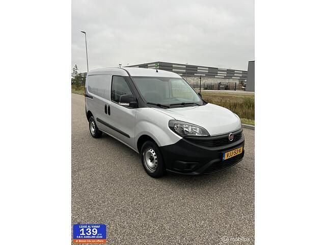 Overige Gebruikt 2021 Fiat Doblò MPV | € 8.000 (Goede deal) - Afbeelding 1/4