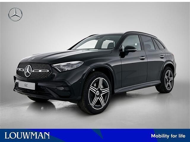 Zwart Nieuw 2025 Mercedes GLC400d Sport Edition SUV | € 84.144 (Eerlijke prijs) - Afbeelding 1/4