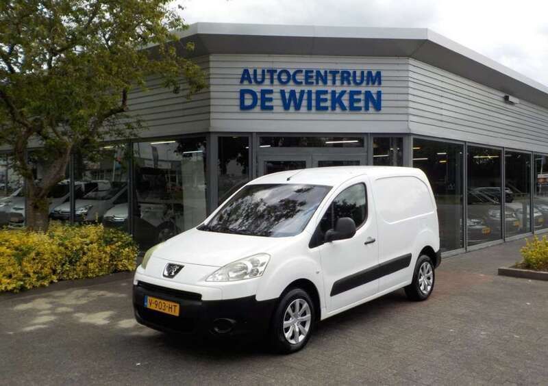 Wit Gebruikt 2009 Peugeot Partner MPV | € 4.495 (Goede deal) - Afbeelding 1/4