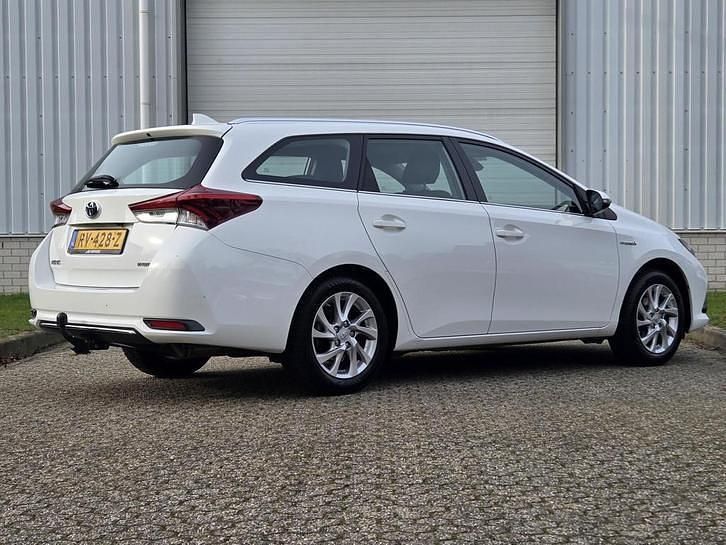 Occasion Toyota Auris Touring Sports 136 PK (100 kW) 2018 Wit Stationwagen