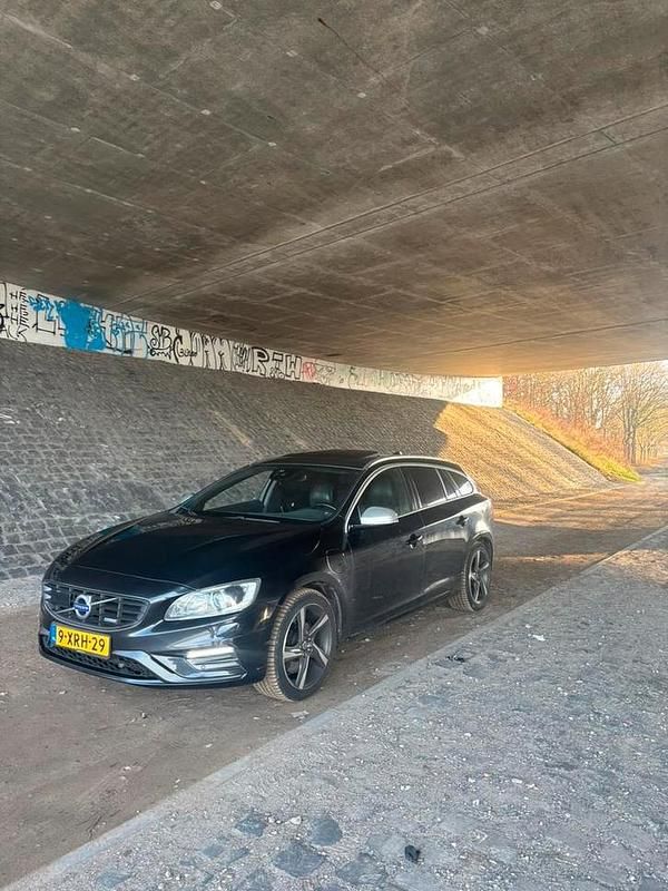 Occasion Volvo V60 215 PK (158 kW) 2014 Stationwagen