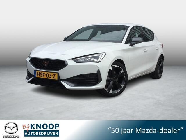 Wit Gebruikt 2023 Cupra Leon Hatchback | € 27.900 (Eerlijke prijs) - Afbeelding 1/4