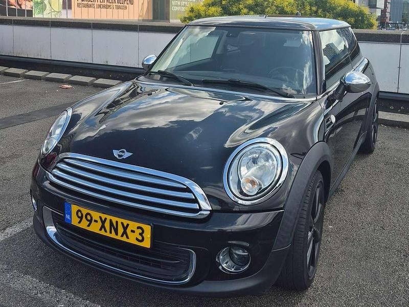 Zwart Gebruikt 2012 Mini Cooper Hatchback | € 5.500 (Eerlijke prijs) - Afbeelding 1/4