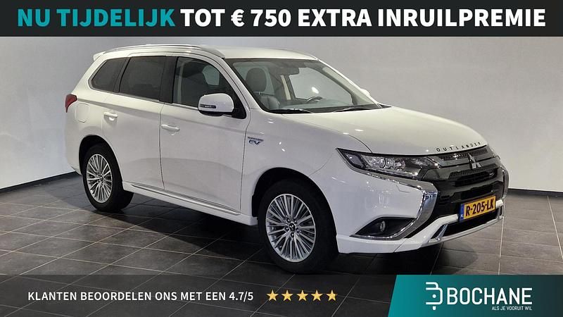 Wit Gebruikt 2020 Mitsubishi Outlander P-HEV Intense+ SUV | € 24.740 (Eerlijke prijs) - Afbeelding 1/4