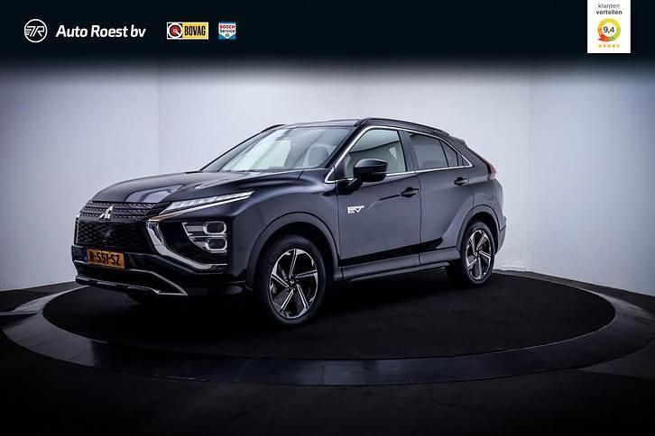 Zwart Gebruikt 2022 Mitsubishi Eclipse Intense+ SUV | € 27.950 (Eerlijke prijs) - Afbeelding 1/4