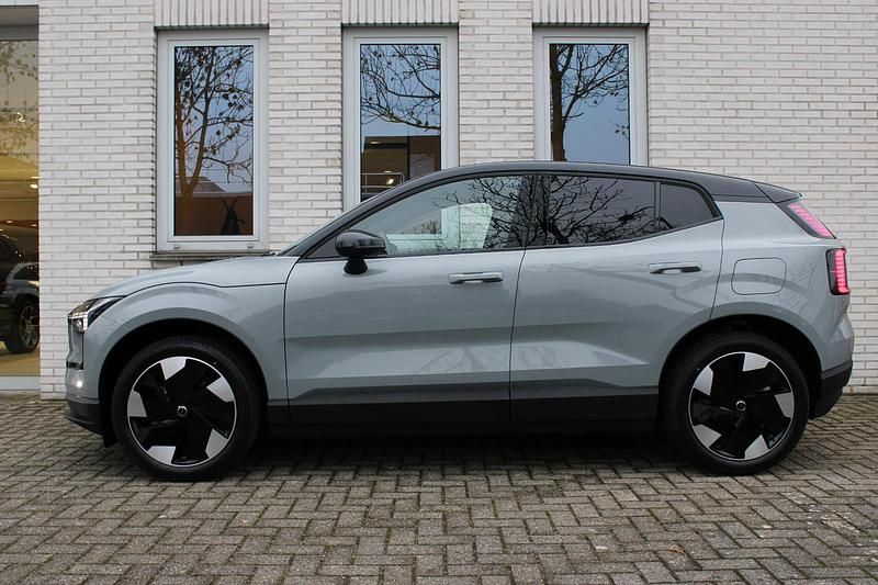 Nieuw Volvo EX30 Plus 11 kW (15 PK) 2026 Grijs SUV