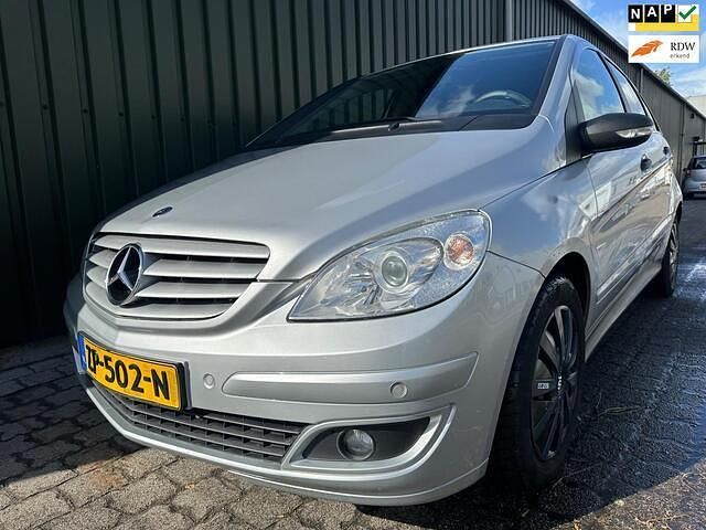 Grijs Gebruikt 2007 Mercedes B180 Business MPV | € 2.499 (Eerlijke prijs) - Afbeelding 1/4