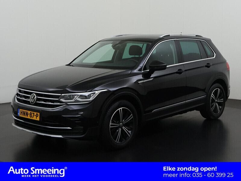 Zwart Gebruikt 2021 VW Tiguan Elegance SUV | € 30.895 (Eerlijke prijs) - Afbeelding 1/4