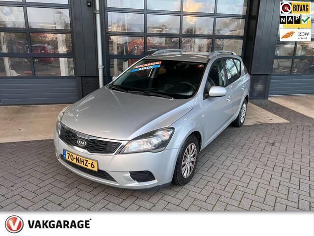 Grijs Gebruikt 2010 Kia Ceed Hatchback | € 3.750 (Eerlijke prijs) - Afbeelding 1/4