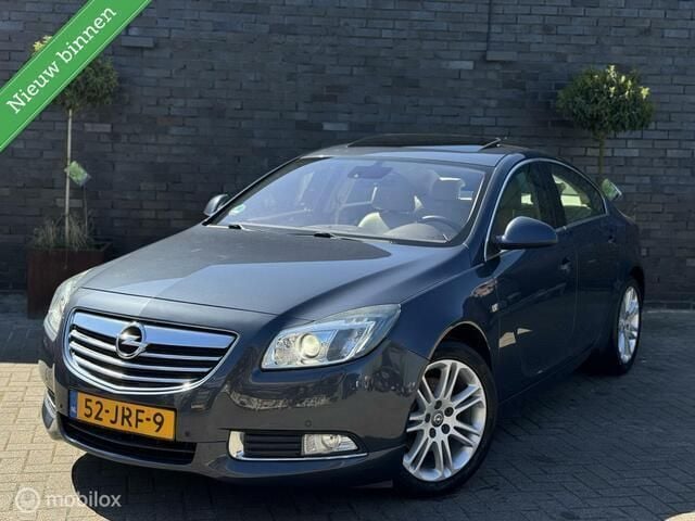 Grijs Gebruikt 2009 Opel Insignia Sedan | € 4.995 - Afbeelding 1/4