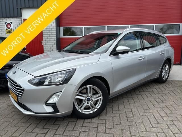 Grijs, metallic lak Gebruikt 2019 Ford Focus Business Edition Stationwagen | € 13.888 (Goede deal) - Afbeelding 1/4