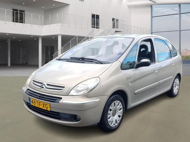 Beige Gebruikt 2006 Citroën Xsara Picasso MPV | € 2.995 (Duur) - Afbeelding 1/4
