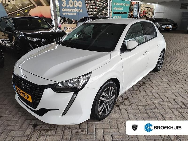 Wit Gebruikt 2024 Peugeot 208 Allure Hatchback | € 13.895 (Super prijs) - Afbeelding 1/4