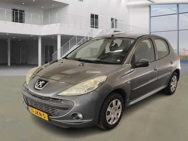 Grijs Gebruikt 2009 Peugeot 206+ Hatchback | € 3.750 (Duur) - Afbeelding 1/4