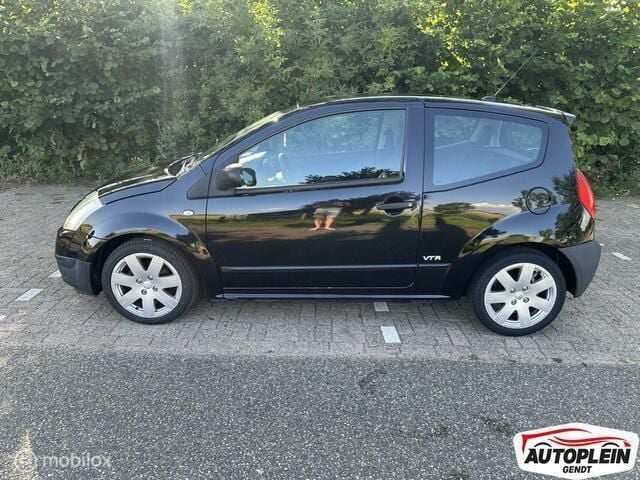 Zwart Gebruikt 2005 Citroën C2 Furio Hatchback | € 1.950 (Eerlijke prijs) - Afbeelding 1/4