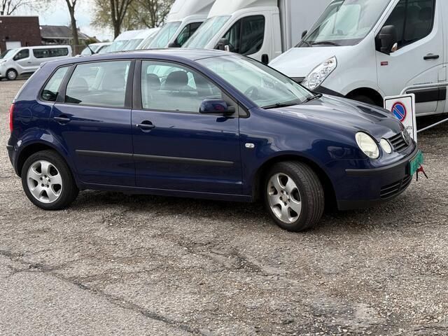 Blauw Gebruikt 2003 VW Polo Comfortline Hatchback | € 1.500 (Goede deal) - Afbeelding 1/4