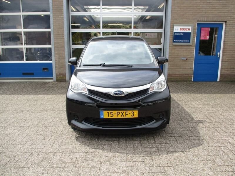 Zwart Gebruikt 2011 Subaru Trezia Comfort MPV | € 5.250 - Afbeelding 1/4