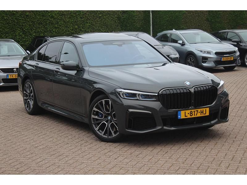 Grijs Gebruikt 2019 BMW 745 Executive Sedan | € 49.950 (Eerlijke prijs) - Afbeelding 1/4