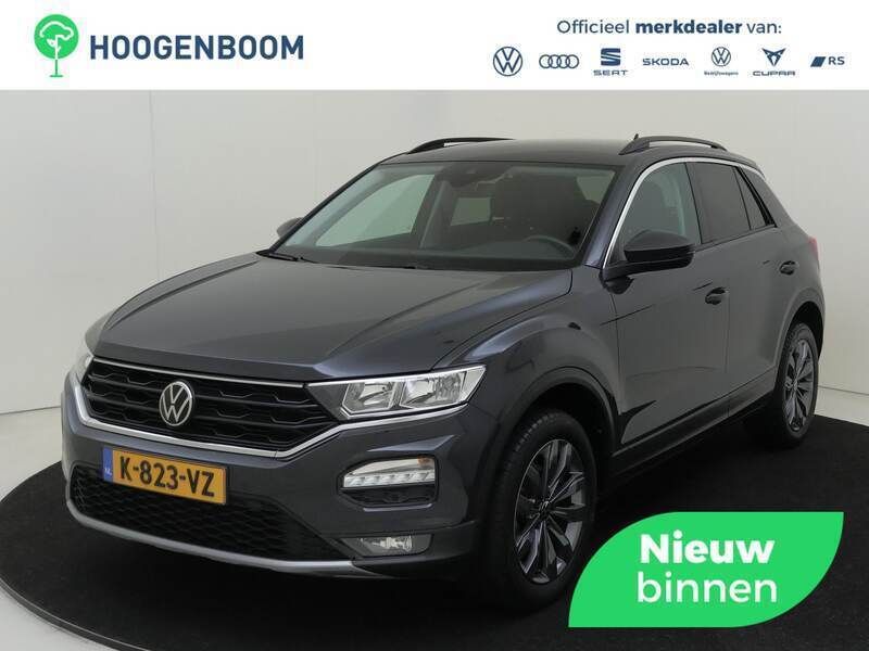 Grijs Gebruikt 2021 VW T-Roc Style SUV | € 26.450 (Goede deal) - Afbeelding 1/4
