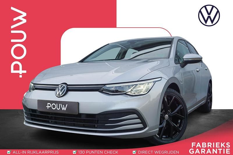 Grijs Gebruikt 2023 VW Golf VIII Life Hatchback | € 23.750 (Eerlijke prijs) - Afbeelding 1/4