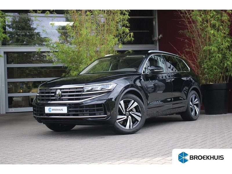 Zwart Gebruikt 2023 VW Touareg Elegance SUV | € 64.895 (Super prijs) - Afbeelding 1/4