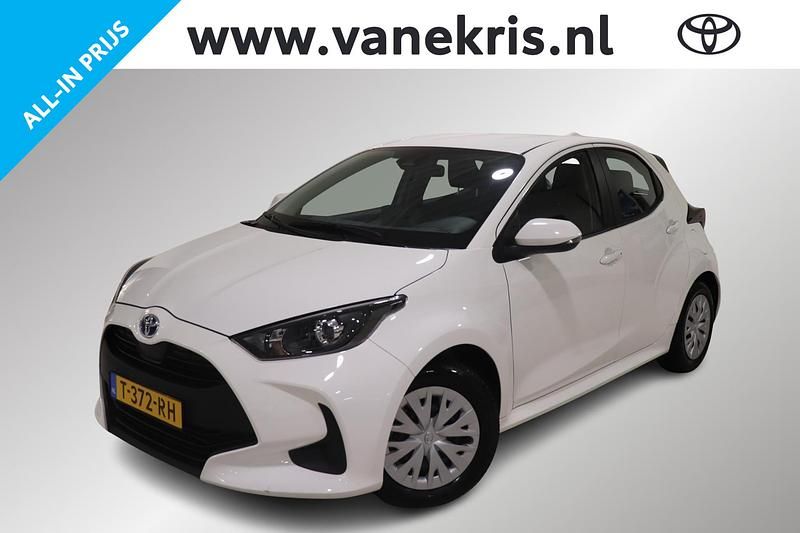 Occasion Toyota Yaris Hybrid Active 116 PK (85 kW) 2023 Wit Hatchback