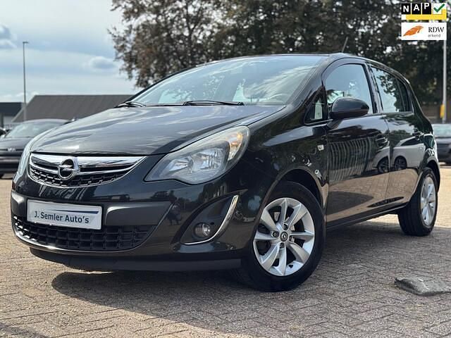 Zwart Gebruikt 2014 Opel Corsa Cosmo Hatchback | € 5.499 (Eerlijke prijs) - Afbeelding 1/4