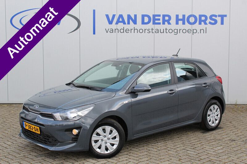 Grijs Gebruikt 2021 Kia Rio Comfort Hatchback | € 20.950 - Afbeelding 1/4