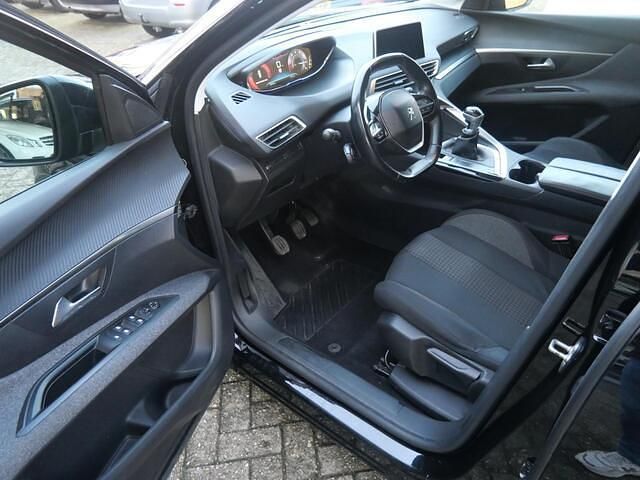 Occasion Peugeot 3008 Active 131 PK (96 kW) 2018 Zwart SUV