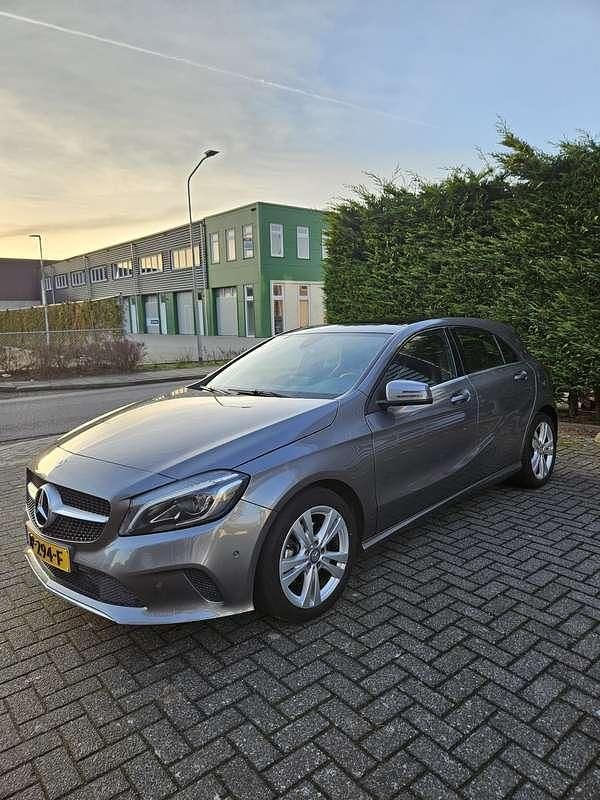 Occasion Mercedes A180 Ambition 122 PK (89 kW) 2016 Grijs Stationwagen