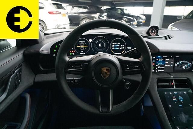 Occasion Porsche Taycan GTS 439 kW (597 PK) 2022 Grijs Sedan