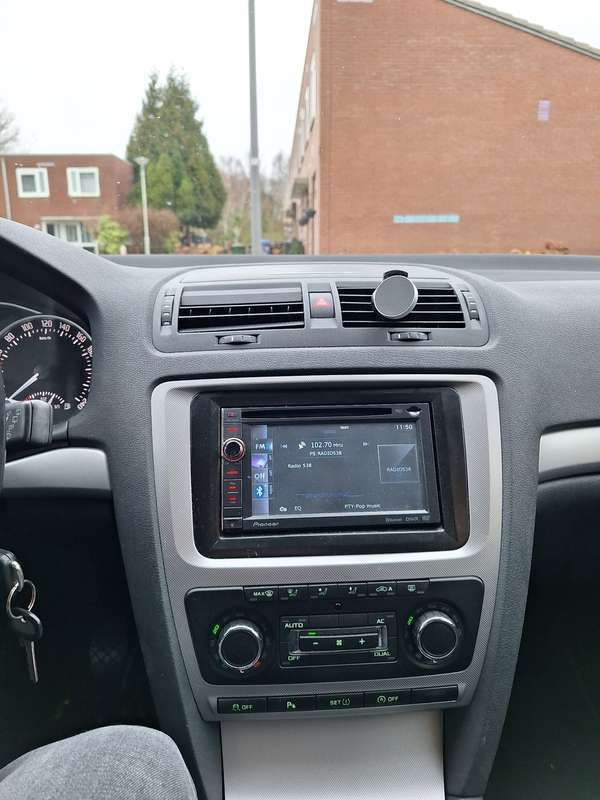 Wit Gebruikt 2012 Skoda Octavia Stationwagen | € 4.990 (Eerlijke prijs) - Afbeelding 1/4