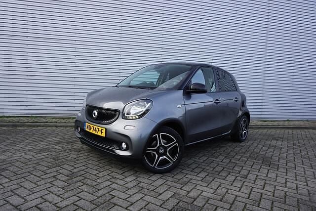 Occasion Smart ForFour Passion 71 PK (52 kW) 2016 Grijs (metallic) Hatchback