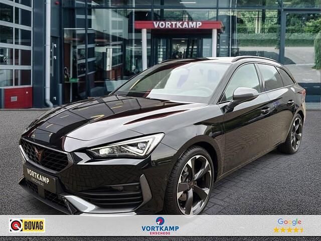 Zwart Gebruikt 2023 Cupra Leon Stationwagen | € 28.999 (Goede deal) - Afbeelding 1/4