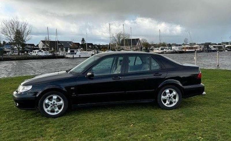 Zwart Gebruikt 2001 Saab 9-5 Sedan | € 2.500 (Goede deal) - Afbeelding 1/4