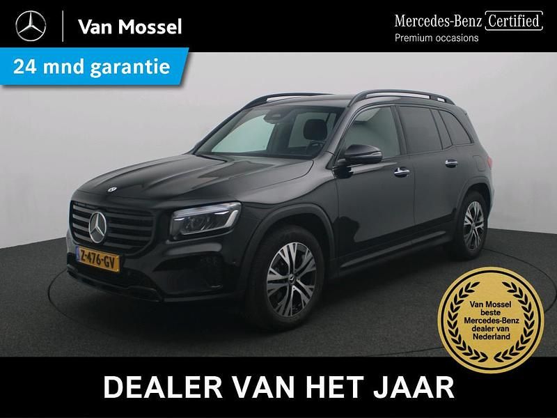 Zwart Occasion 2024 Mercedes GLB180 Luxury SUV | € 49.945 (Eerlijke prijs) - Afbeelding 1/4