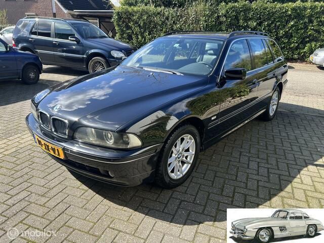 Zwart Gebruikt 2002 BMW 525 Stationwagen | € 4.999 (Eerlijke prijs) - Afbeelding 1/4