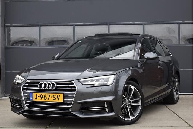 Grijs Gebruikt 2016 Audi A4 Sport Stationwagen | € 24.450 (Duur) - Afbeelding 1/4