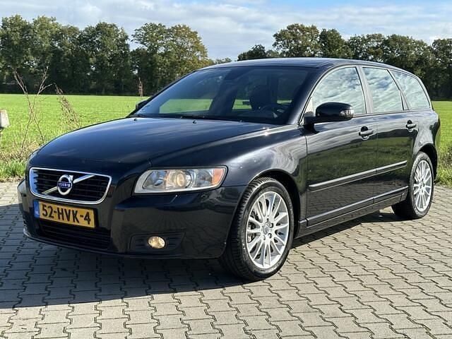 Zwart Gebruikt 2009 Volvo V50 Stationwagen | € 5.500 (Eerlijke prijs) - Afbeelding 1/4