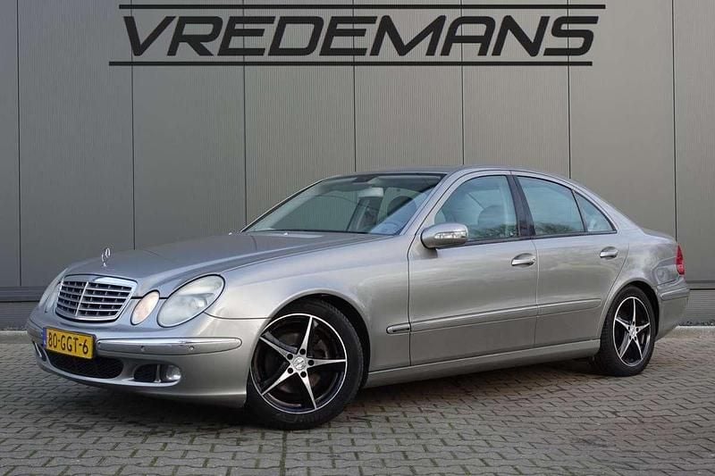 Occasion Mercedes E320 Avantgarde 204 PK (150 kW) 2005 Grijs (metallic) Sedan