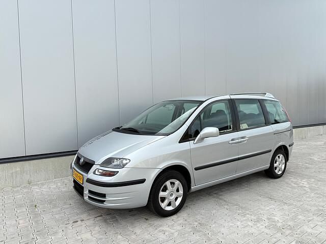Grijs Gebruikt 2004 Fiat Ulysse Dynamic MPV | € 1.699 - Afbeelding 1/4