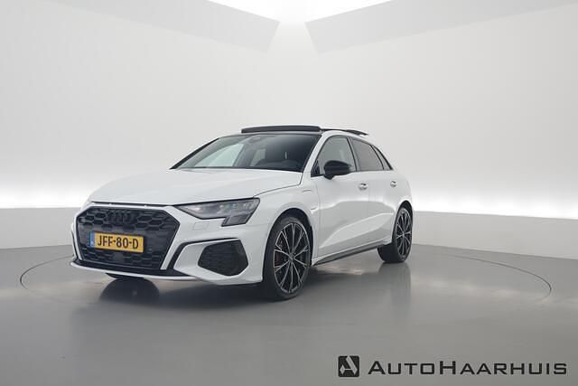 Occasion Audi A3 Sportback S-Line 245 PK (180 kW) 2022 Wit Hatchback