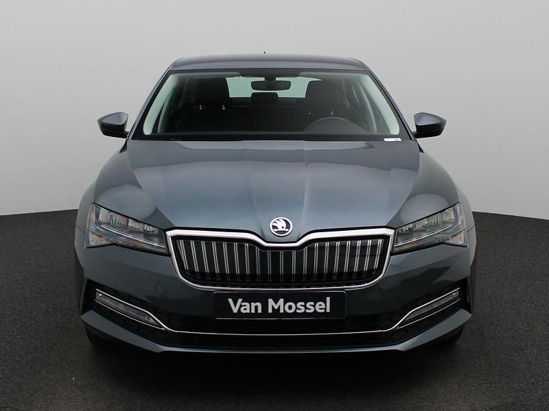 Occasion Skoda Superb Business Line 218 PK (160 kW) 2021 Grijs Hatchback