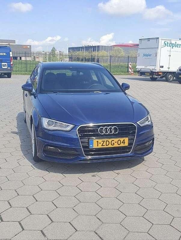 Blauw Gebruikt 2015 Audi A3 Sportback Hatchback | € 10.900 (Goede deal) - Afbeelding 1/4