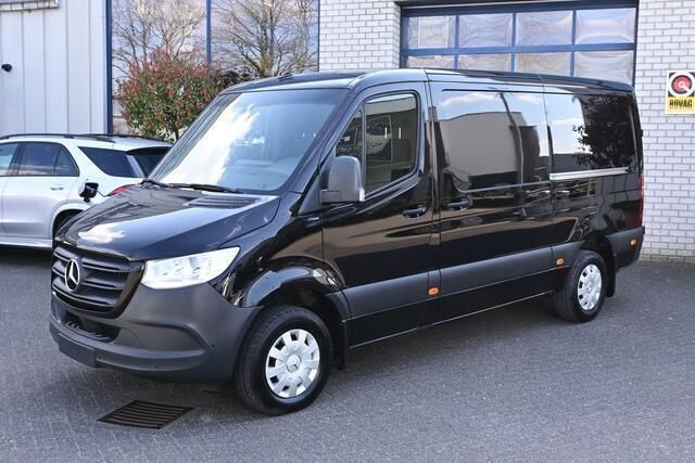 Zwart Gebruikt 2019 Mercedes Sprinter Van | € 25.950 (Duur) - Afbeelding 1/4