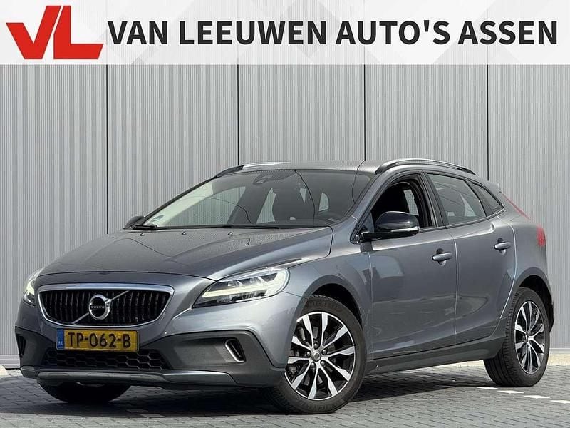 Grijs Gebruikt 2018 Volvo V40 CC Dynamic Stationwagen | € 12.948 (Eerlijke prijs) - Afbeelding 1/4