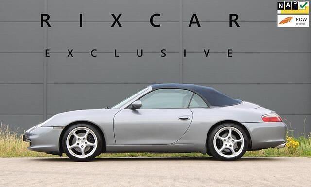 Grijs, metallic lak Gebruikt 2004 Porsche 911 Carrera Cabriolet Cabriolet | € 46.940 - Afbeelding 1/4
