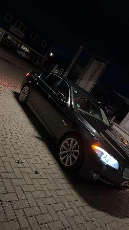 Zwart Gebruikt 2010 BMW 535 Sedan | € 14.250 (Iets duurder) - Afbeelding 1/4